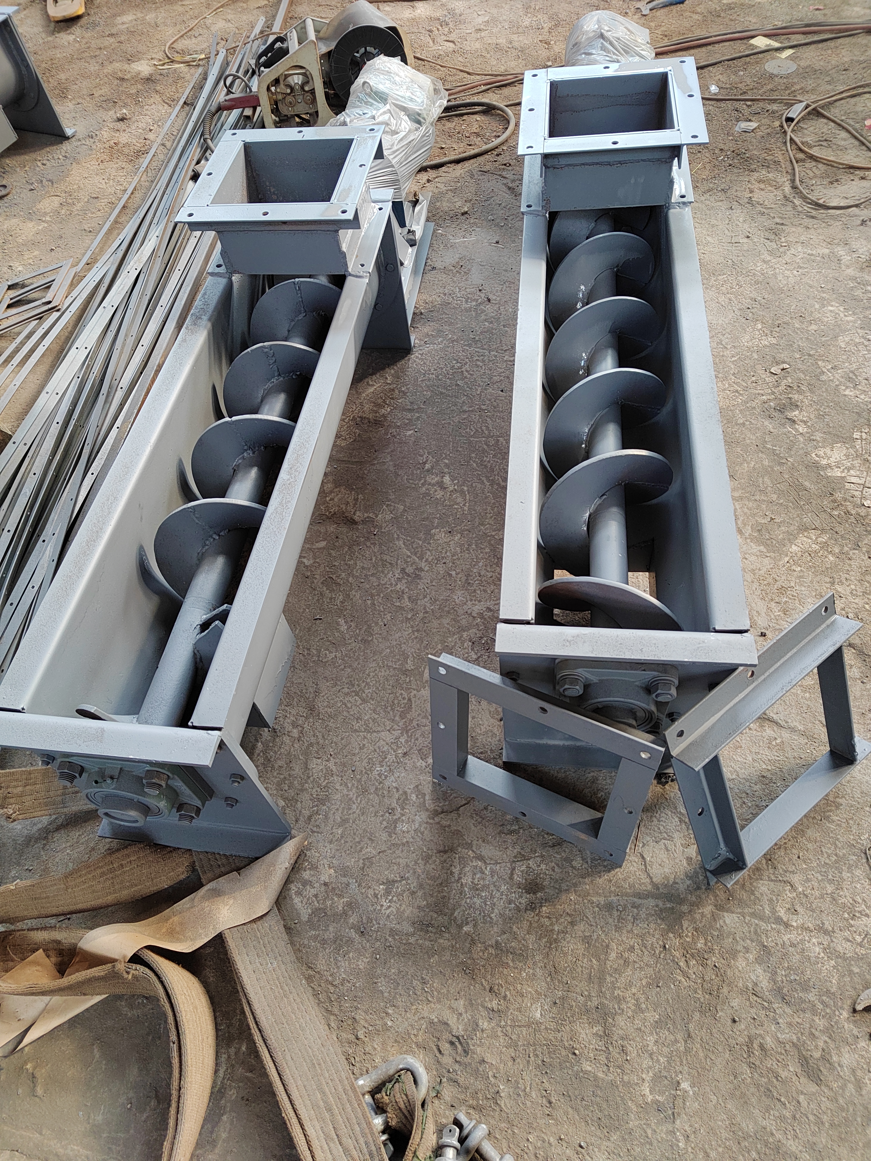 污泥輸送機-烘干污泥螺旋輸送機設備特點及型號參數